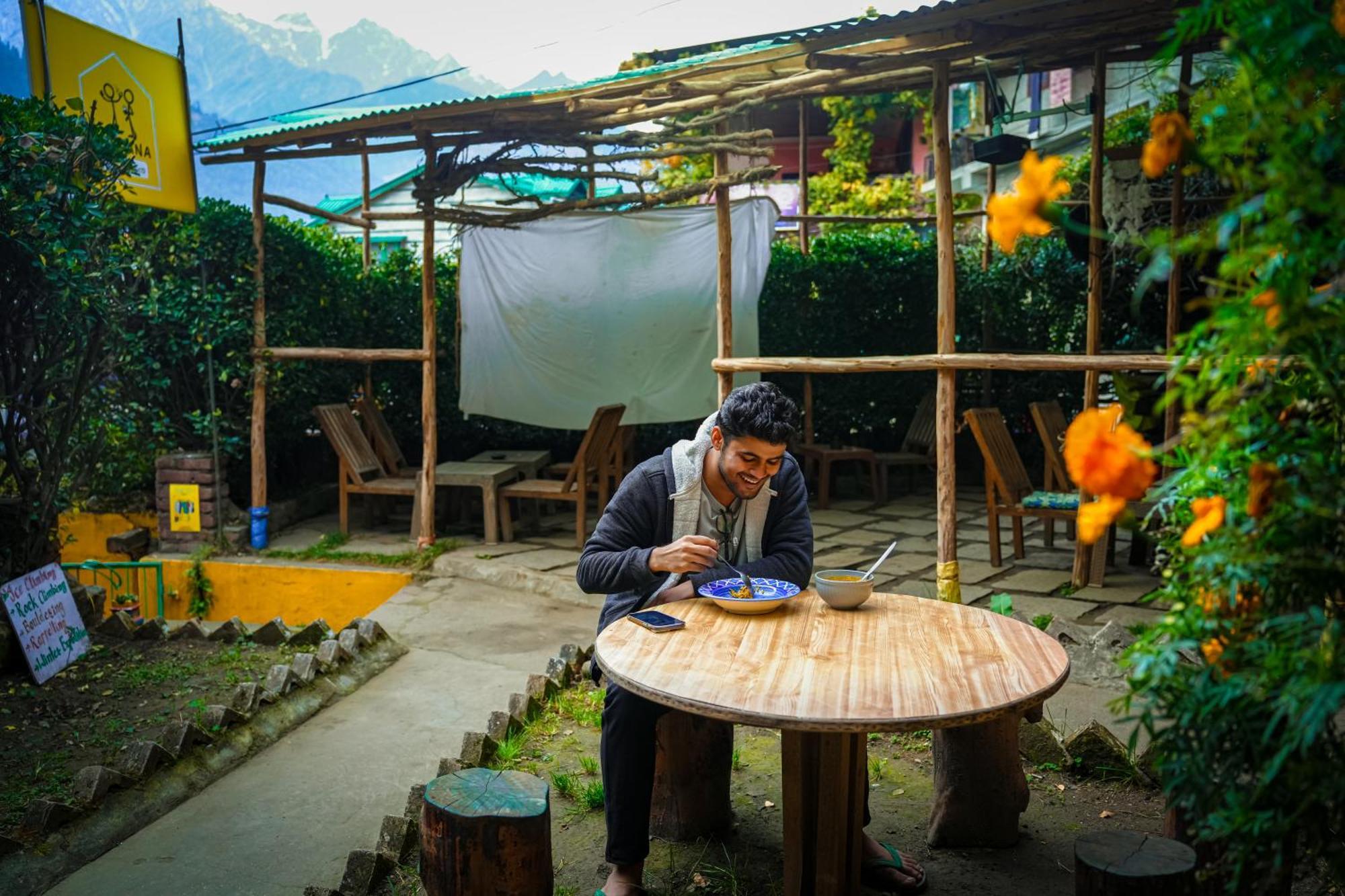 Yaarana Stay & Cafe, Vashisht, Manali Dış mekan fotoğraf