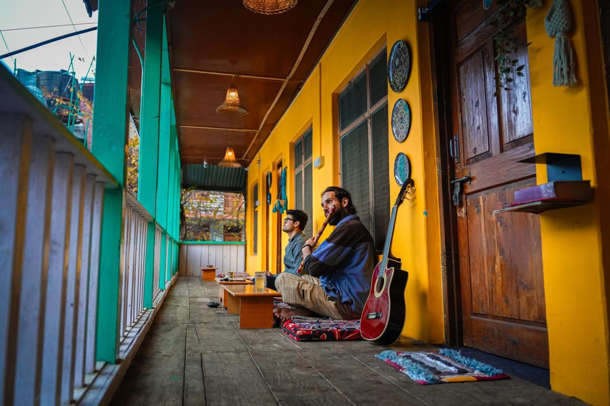 Yaarana Stay & Cafe, Vashisht, Manali Dış mekan fotoğraf